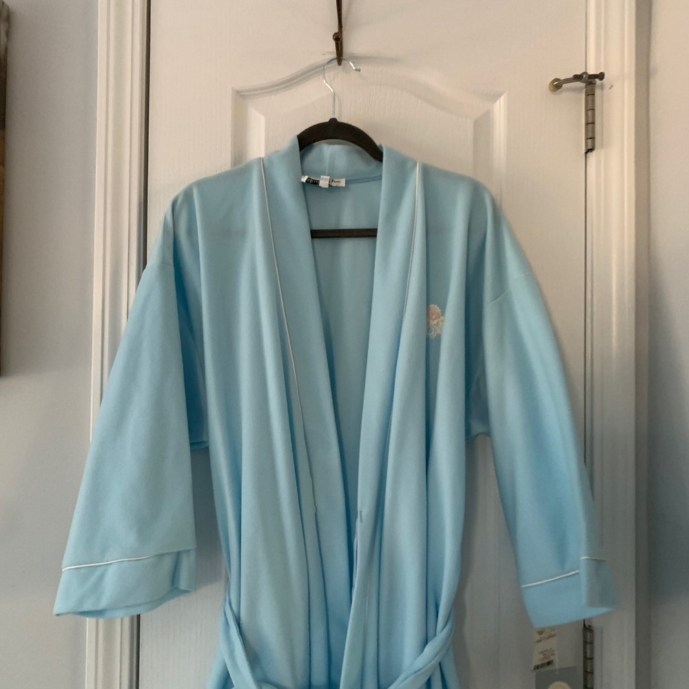 Vintage Christian Dior Women NWT Blue Rose Embroidered Monsieur Loungewear Robe - Picture 2 of 8